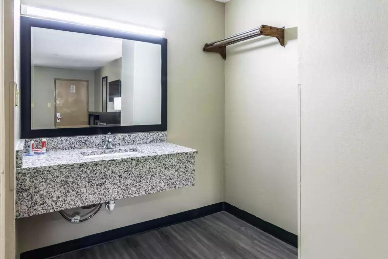 Americas Best Value Inn Opelika Ngoại thất bức ảnh