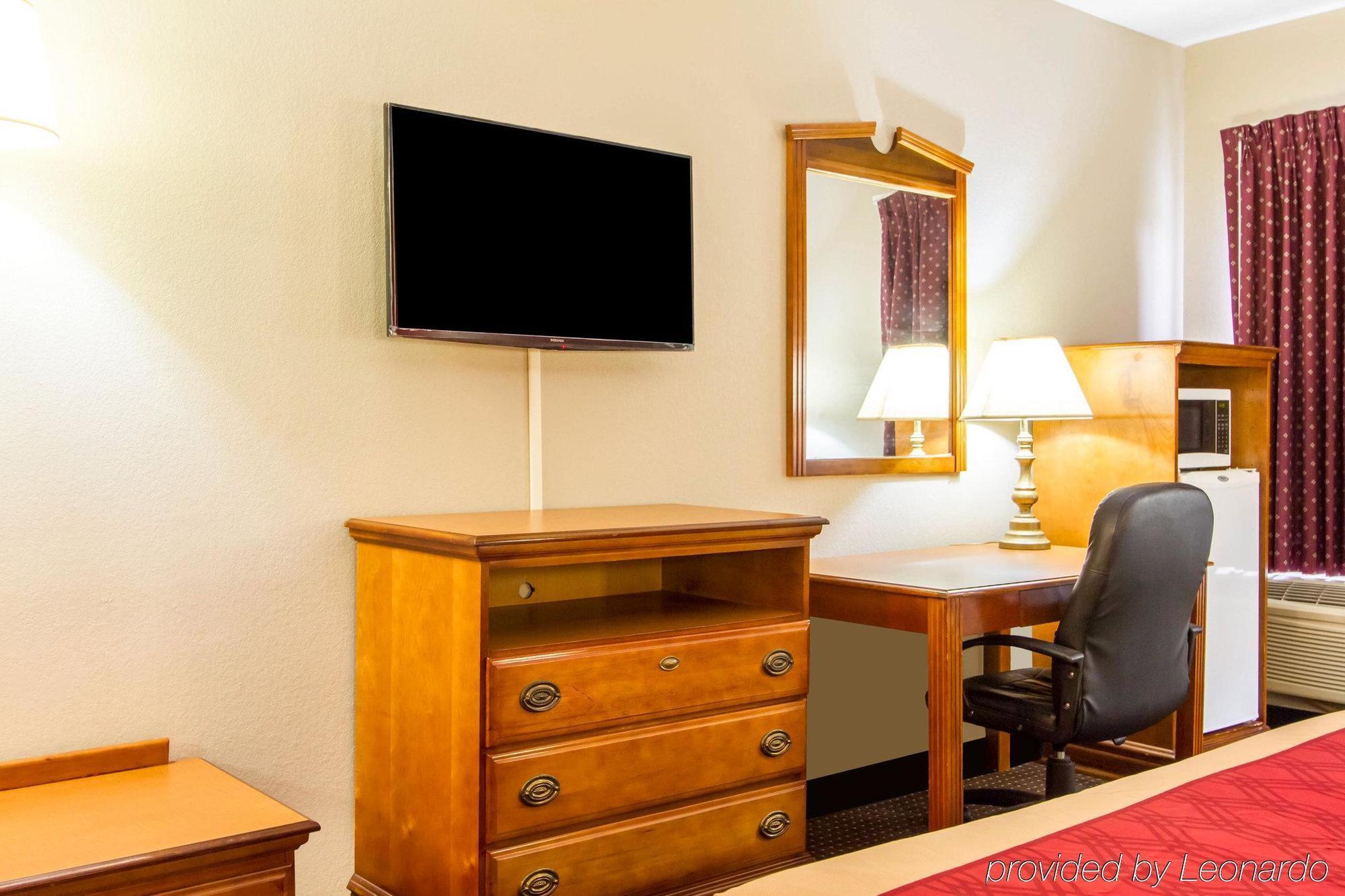 Americas Best Value Inn Opelika Ngoại thất bức ảnh