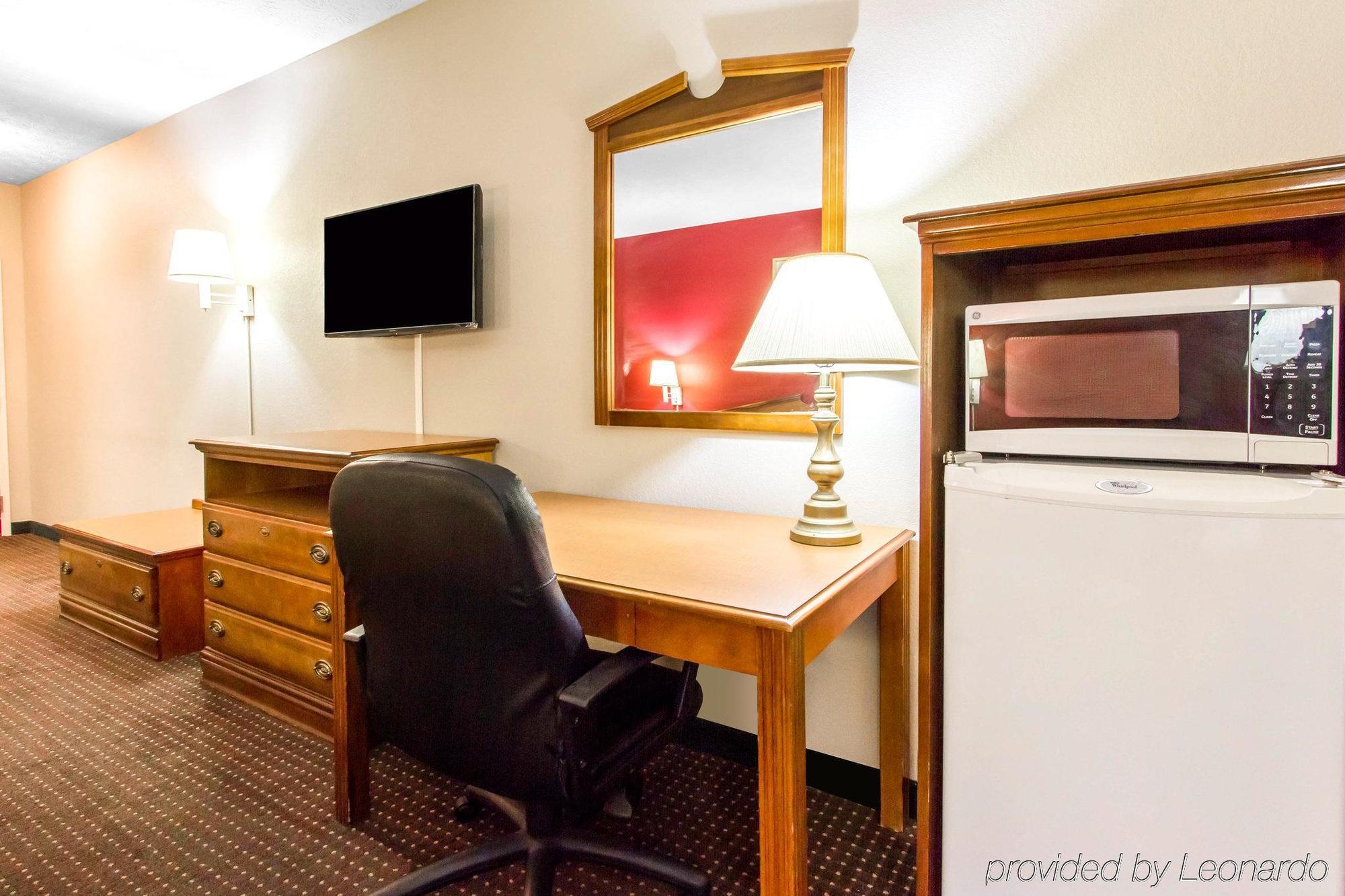 Americas Best Value Inn Opelika Ngoại thất bức ảnh