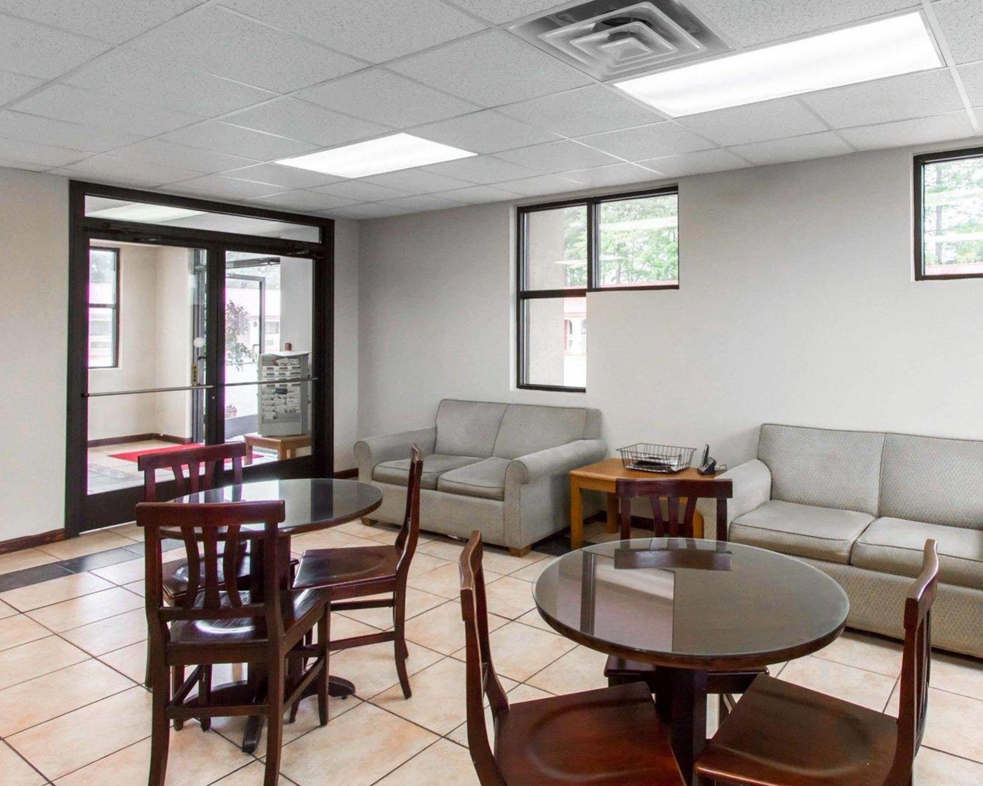 Americas Best Value Inn Opelika Ngoại thất bức ảnh